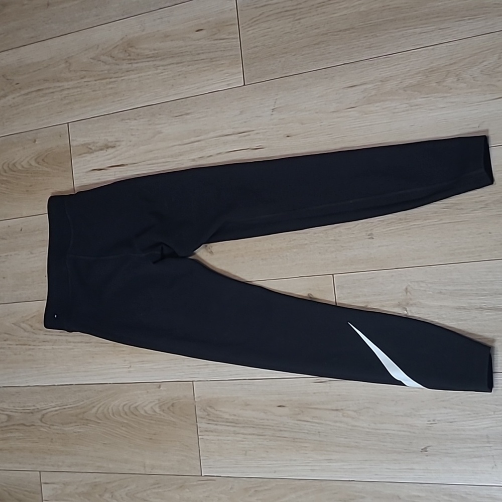 Nike  Black and White Leggings Size Xs - Picture 3 of 6